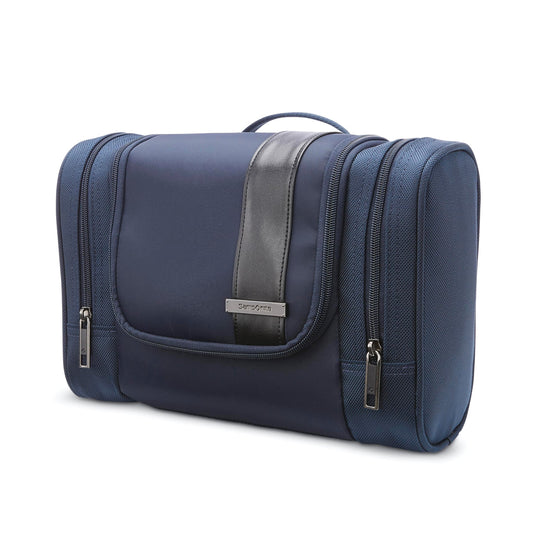 NuRoad Hanging Travel Kit