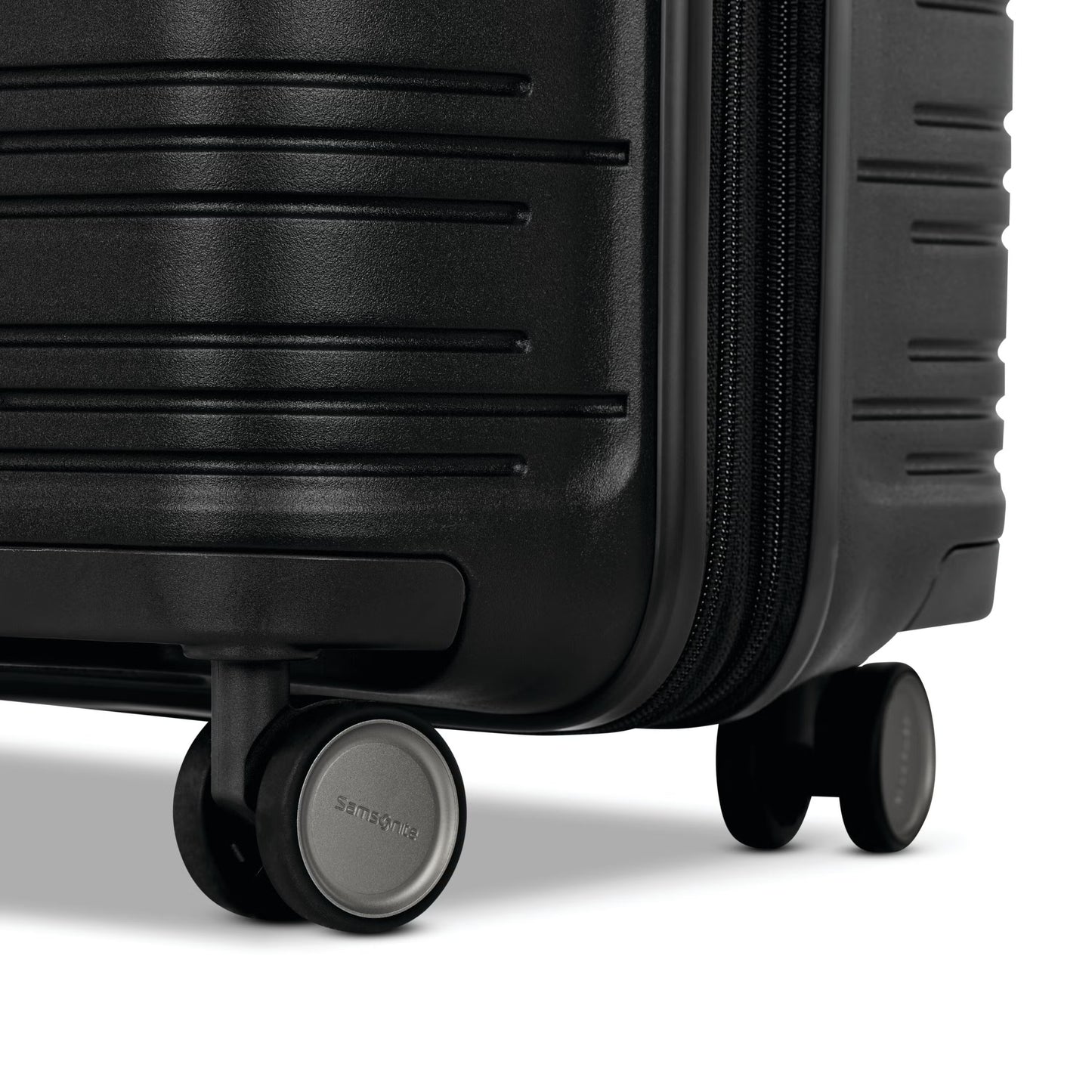 Elevation™ Plus Hardside Large Spinner